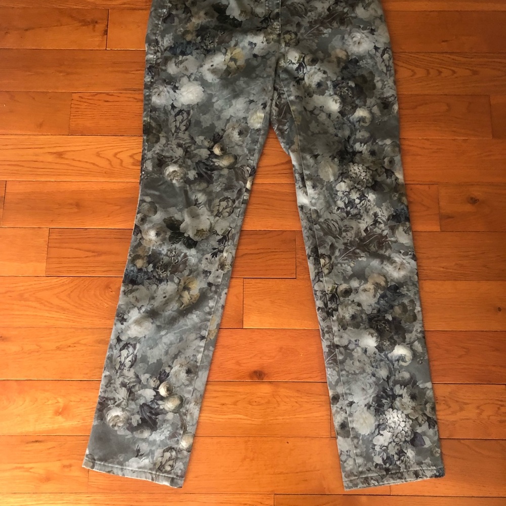 BRAX Ultra outstanding womens pant. 29x32.